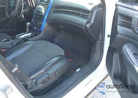 2015 Chevrolet Malibu 1Lt из США, поврежденный, VIN 1G11C5SL8FF112088